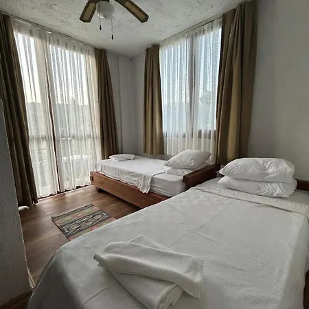 Mozaik Bed & Breakfast 3*